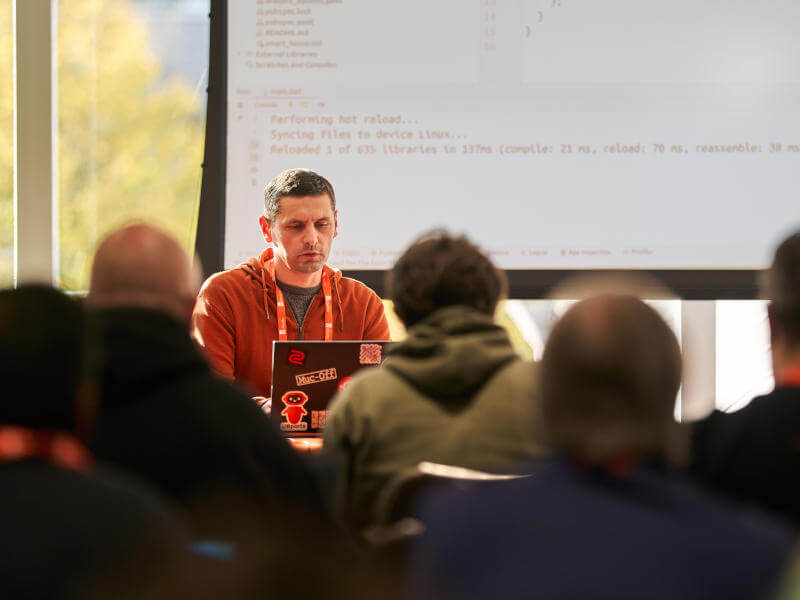 Michal running a Flutter workshop at Ubuntu Summit